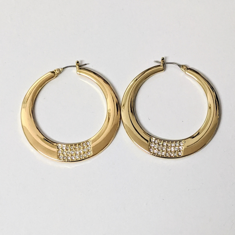Gold Hoop Earrings with Detail